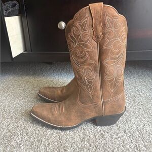 - Ariat Women's Brown Western Boots